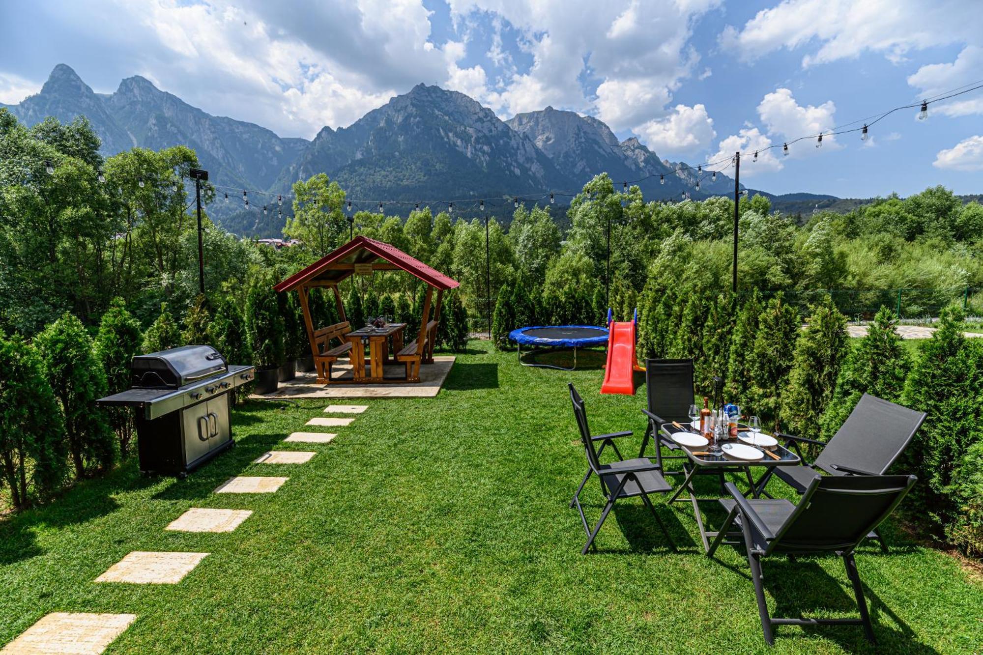 Ama Garden Apartment Буштені Екстер'єр фото