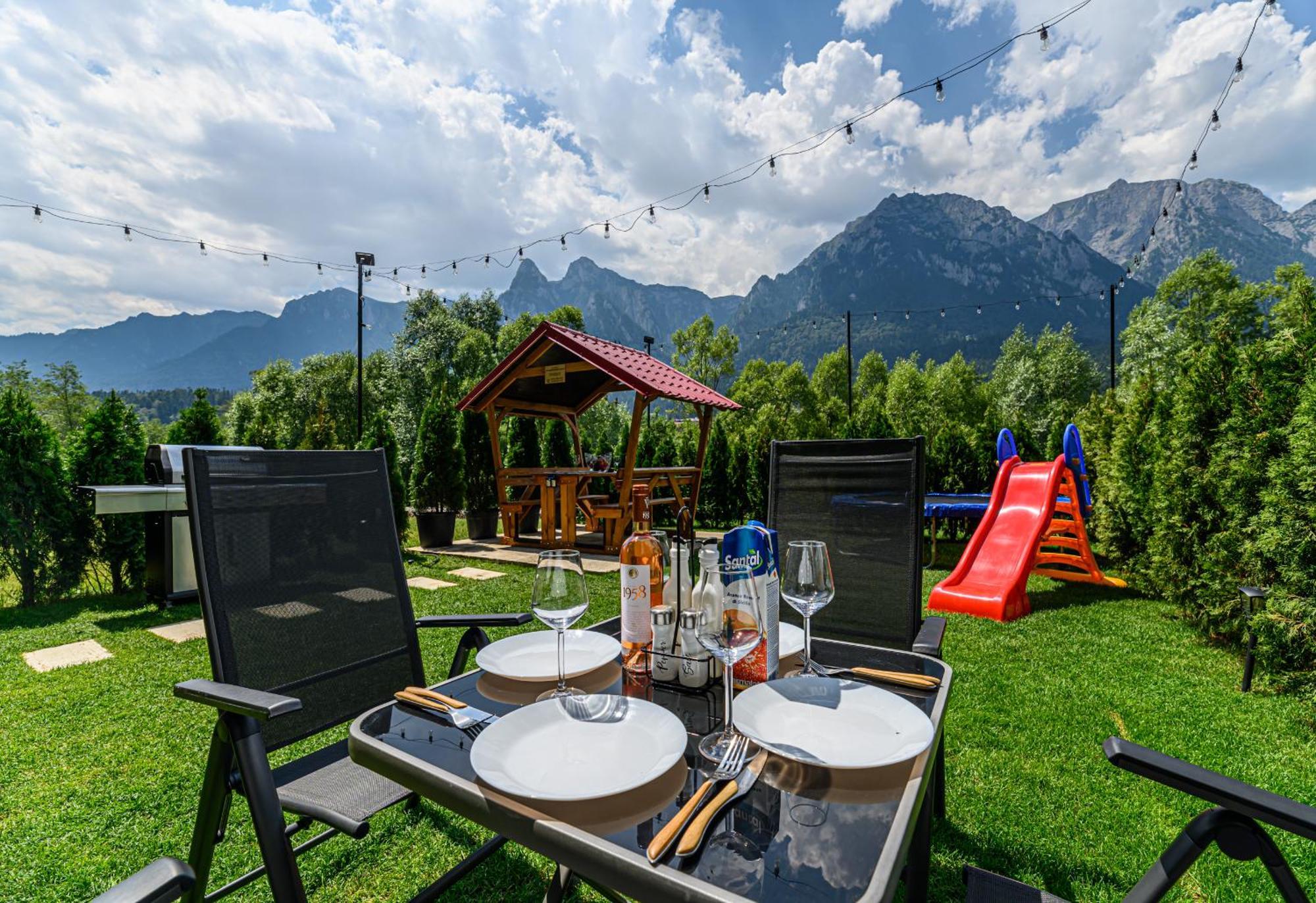 Ama Garden Apartment Буштені Екстер'єр фото